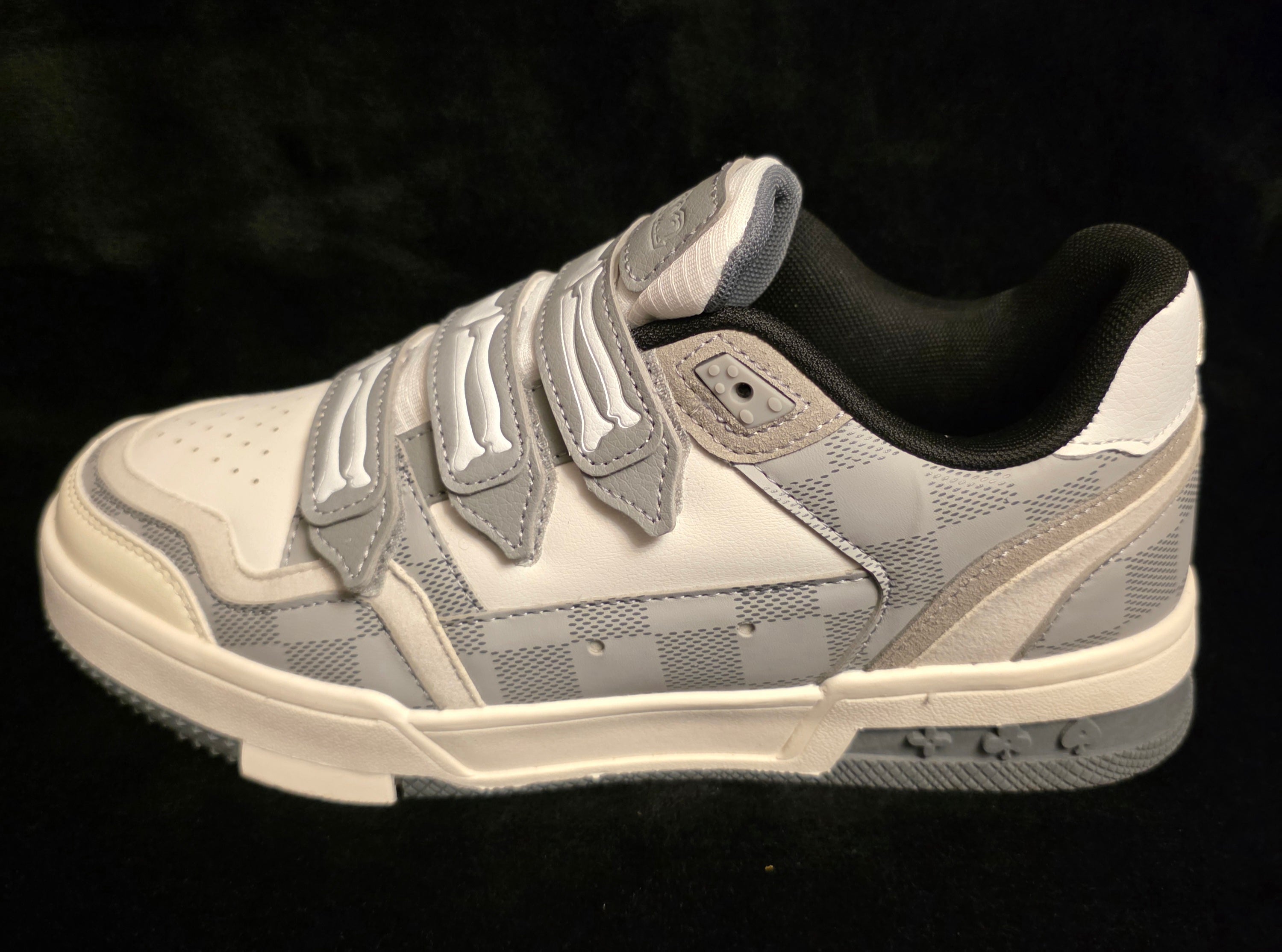 Watson Vulture-09 Vintage Checkerboard Men's Sneakers - side view