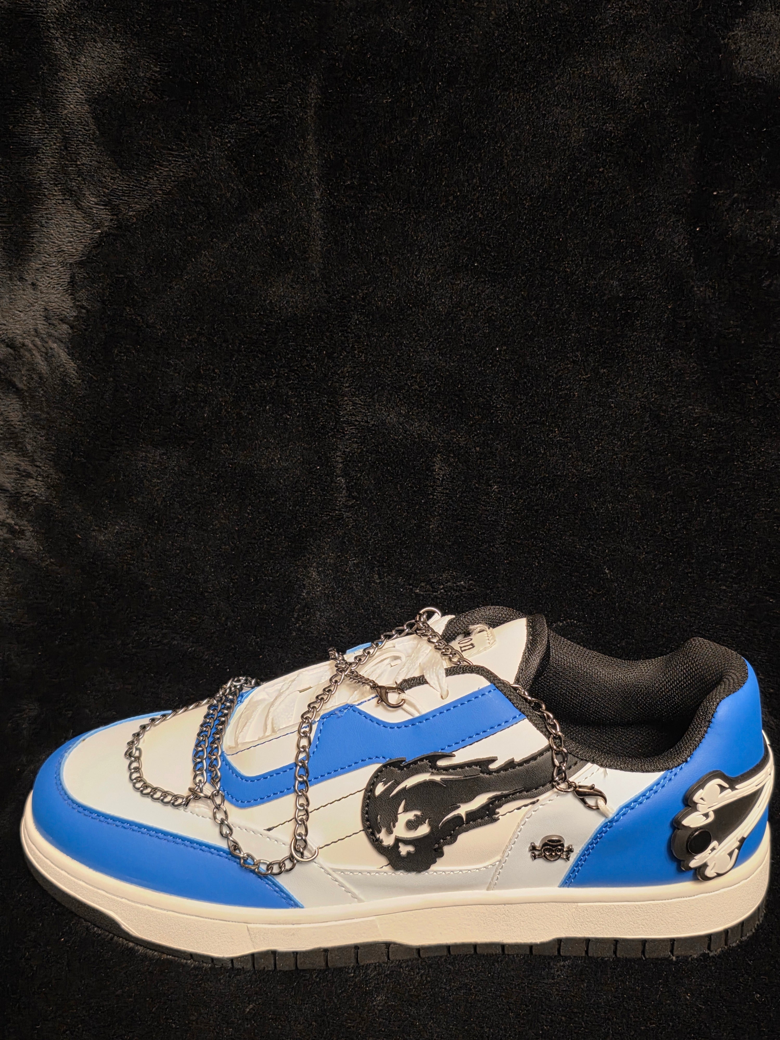 Watson Court Classic Sonic Boom Men's Sneakers - side view with flame skull graphic and chain laces